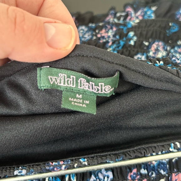 Wild fable floral top size medium - Picture 4 of 5